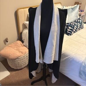 Alice + Olivia Cream Knit Cardigan